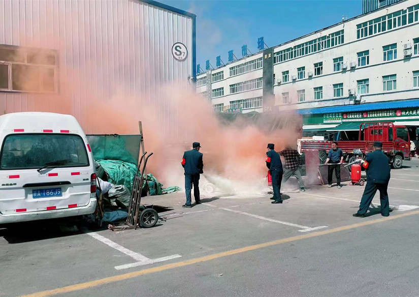 圖為：北園春市場進(jìn)行滅火演練_副本.jpg